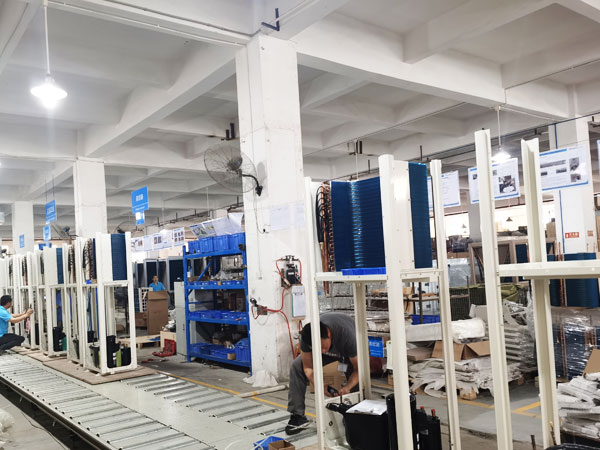 星科實(shí)業(yè)-省電空調(diào)裝配車間