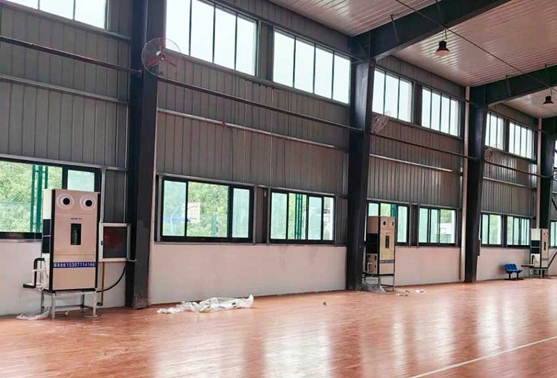 籃球館整體制冷降溫,安裝蒸發(fā)冷省電空調(diào) - 立式射流機(jī) 籃球館整體制冷降溫,安裝蒸發(fā)冷省電空調(diào) - 立式射流機(jī)